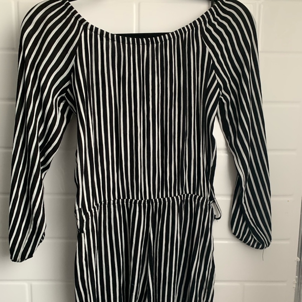 Striped romper🦋 - Picture 4 of 4